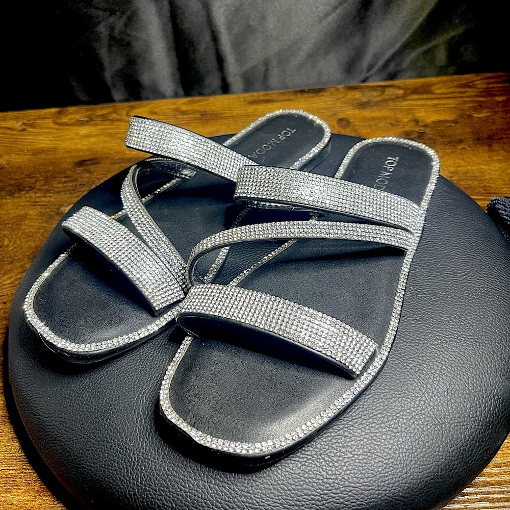 TOP Moda Silver Rhinestone Sandals